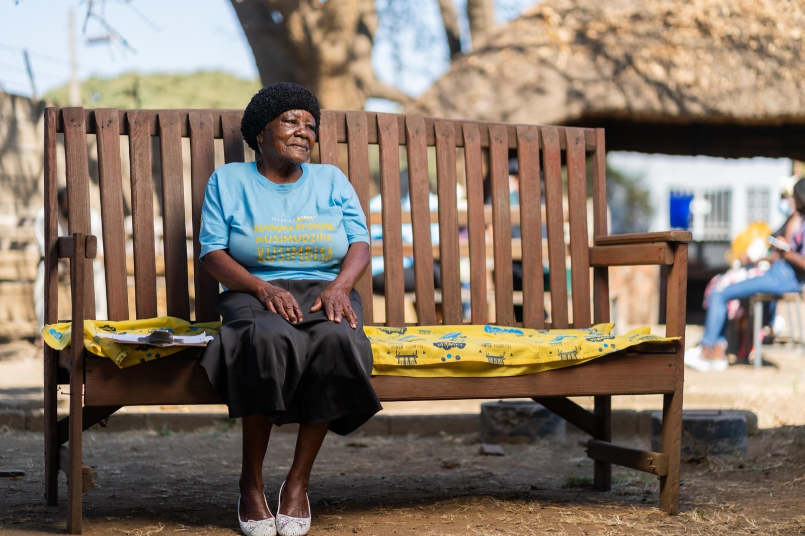 A Friendship Bench counselling session